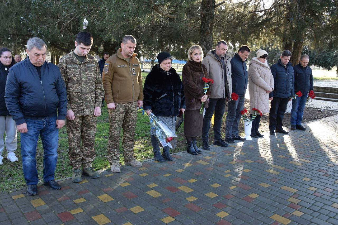 В Саратській громаді батькам Героя вручили нагороду