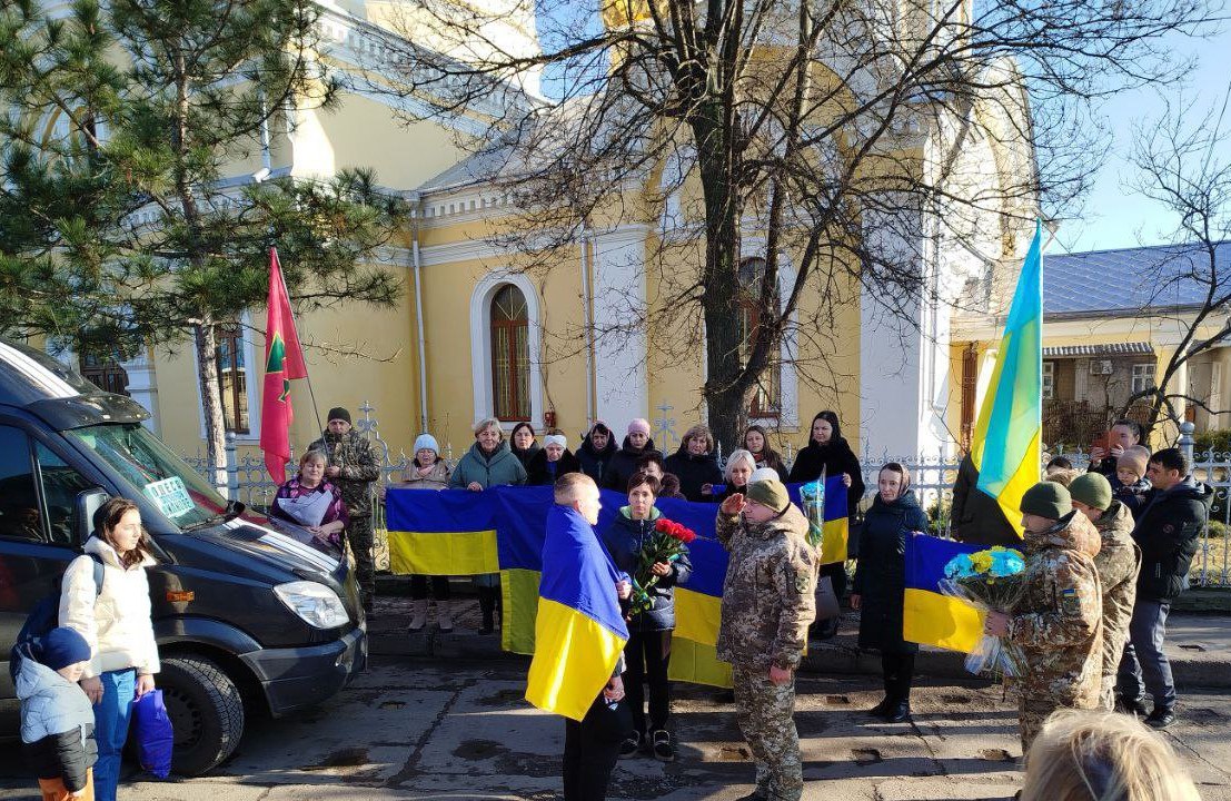 До Вилківської громади повернувся захисник Зміїного  Дмитро Буркан