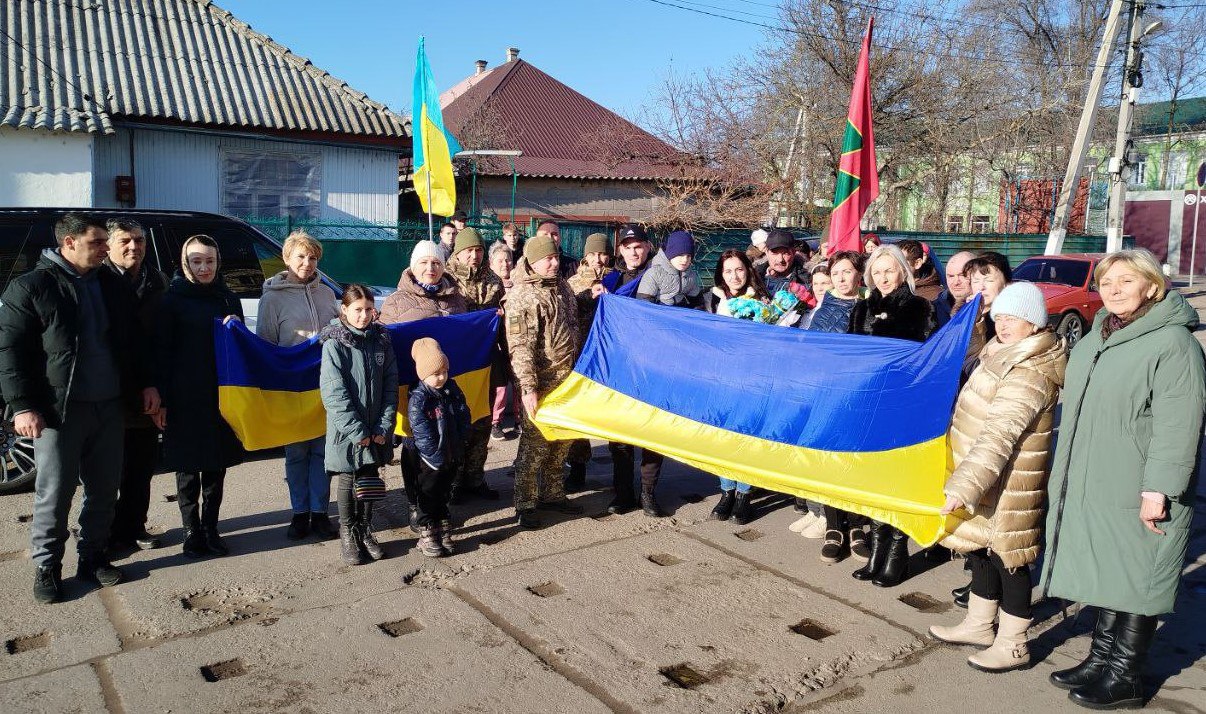 До Вилківської громади повернувся захисник Зміїного  Дмитро Буркан