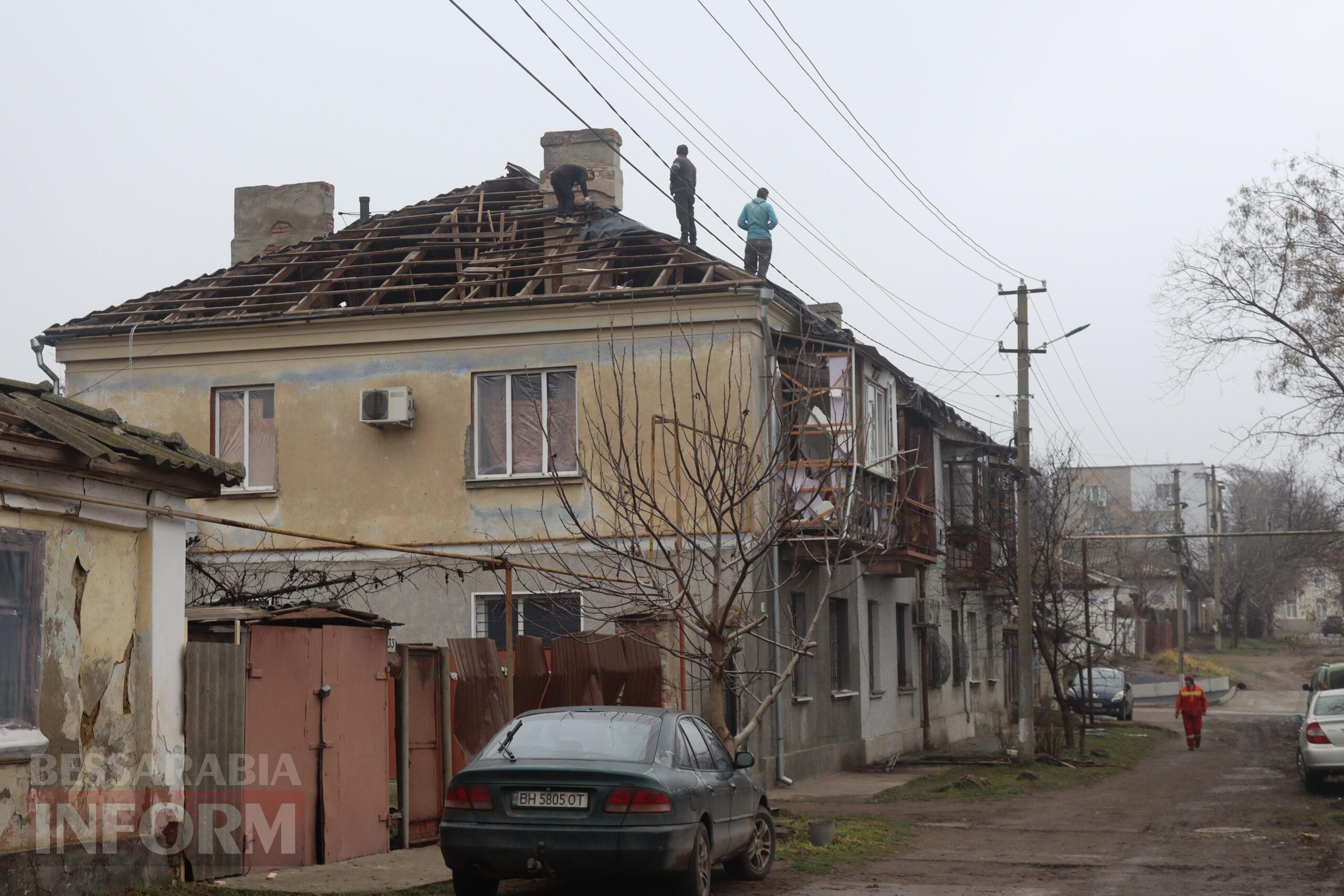 Дивом вдалося врятуватися від каліцтва: в Ізмаїлі через ворожу атаку постраждав будинок багатодітної родини