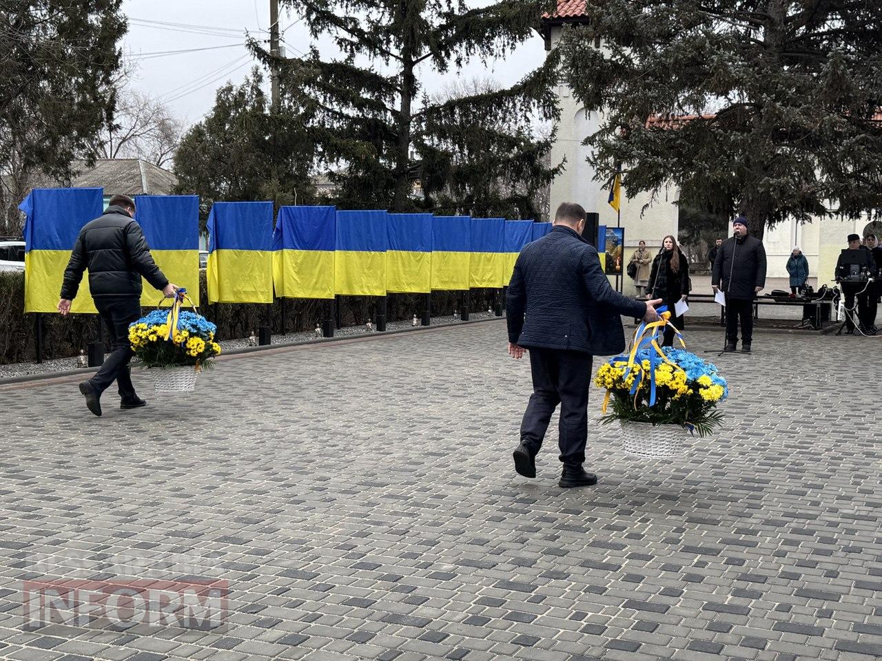 Портрети небесних Героїв зайняли гідне місце на центральній вулиці Арцизу