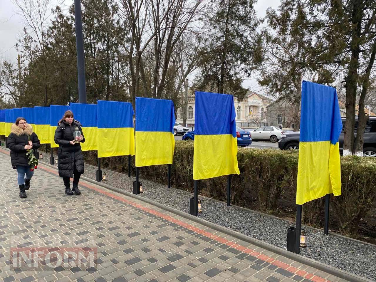 Портрети небесних Героїв зайняли гідне місце на центральній вулиці Арцизу