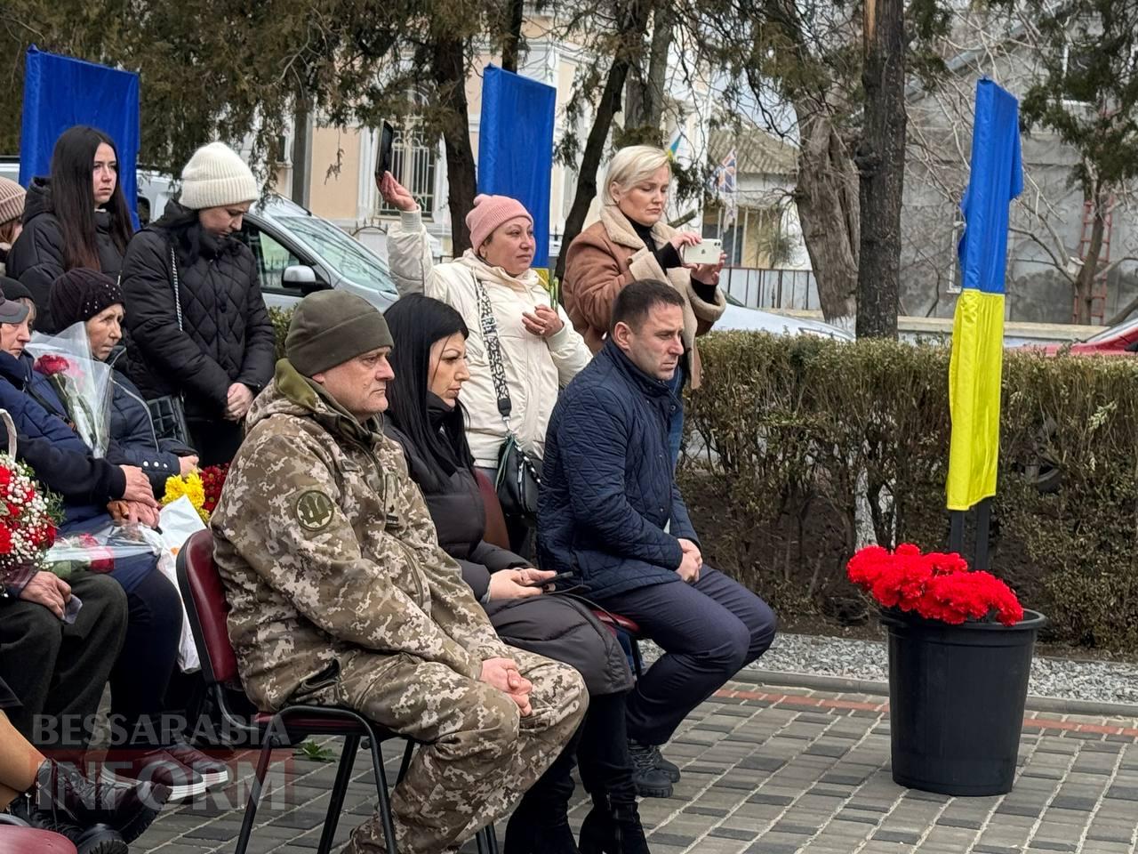 Портрети небесних Героїв зайняли гідне місце на центральній вулиці Арцизу