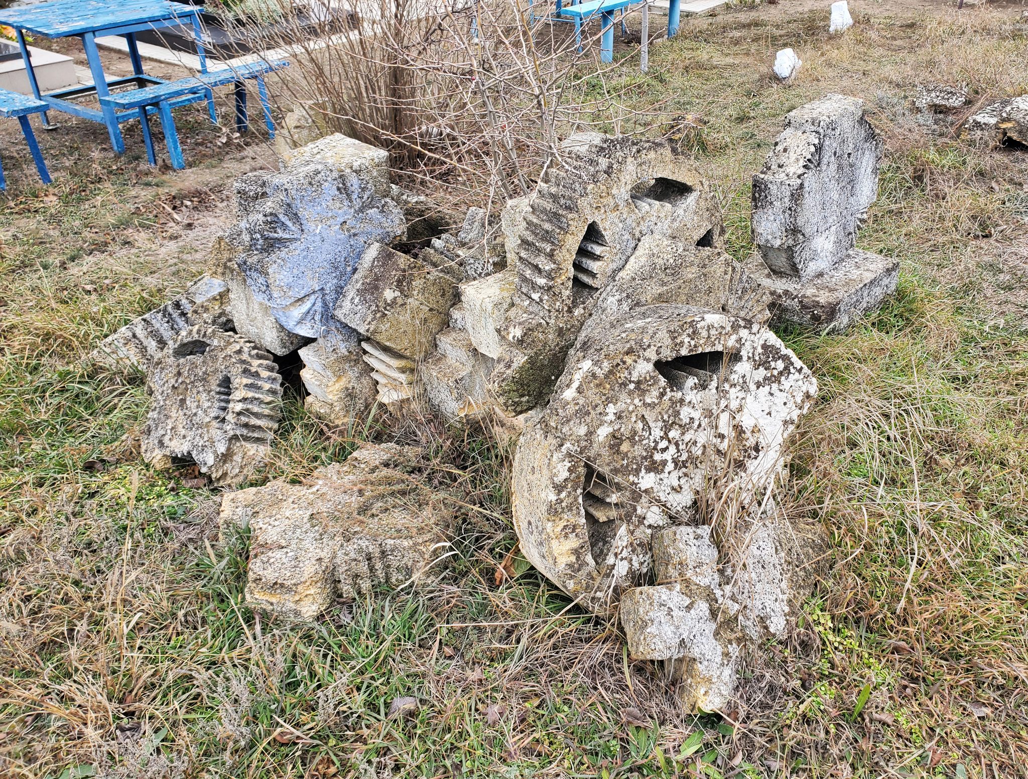 На Одещині уходить під воду унікальний козацький некрополь