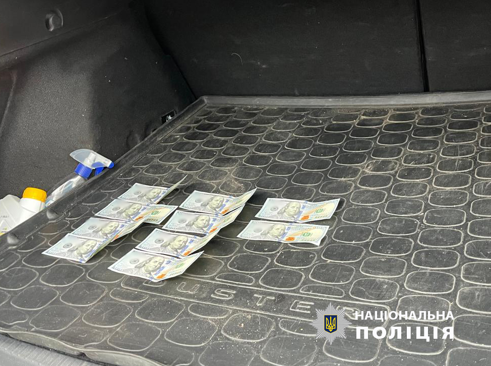 Мешканець Болградського району намагався підкупити прикордонника, аби втекти зі знайомим до Молдови