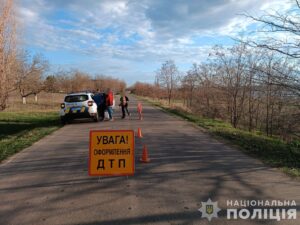 На Одещині неповнолітній юнак сів за кермо батьківського авто та наїхав на дитину