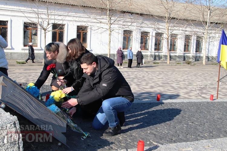 Шануємо, пам’ятаємо і будемо пам’ятати: в містах Бессарабії відзначили треті роковини початку російсько-української війни