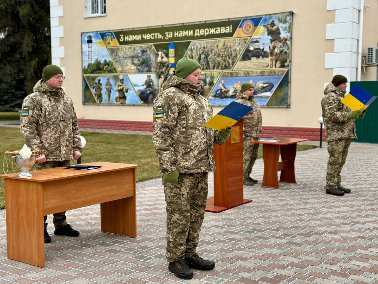 Поповнення в Ізмаїльському прикордонному загоні: контрактники присягли на вірність українському народу