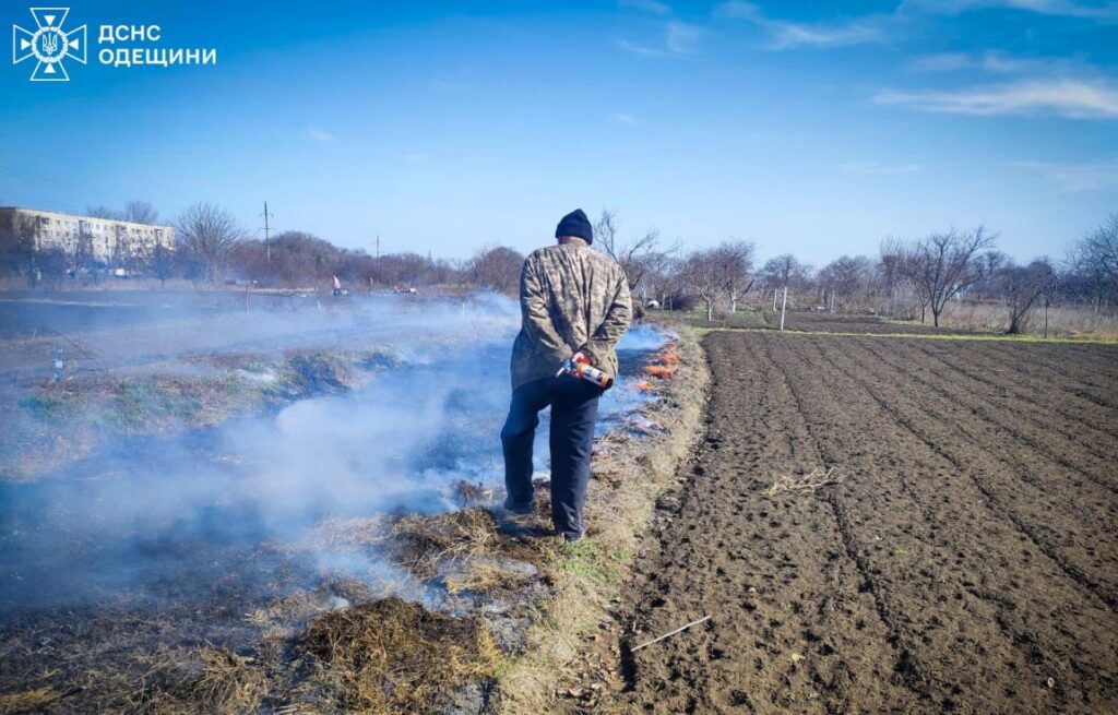 Дрони проти паліїв: на Одещині виявили порушників, що спалювали сухостій