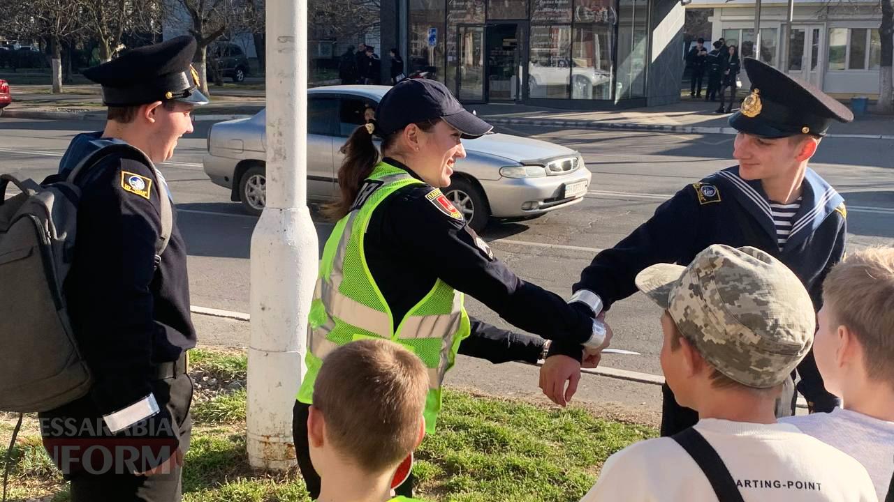 В Ізмаїлі водії зупинялися перед групою дітей на дорозі: подробиці