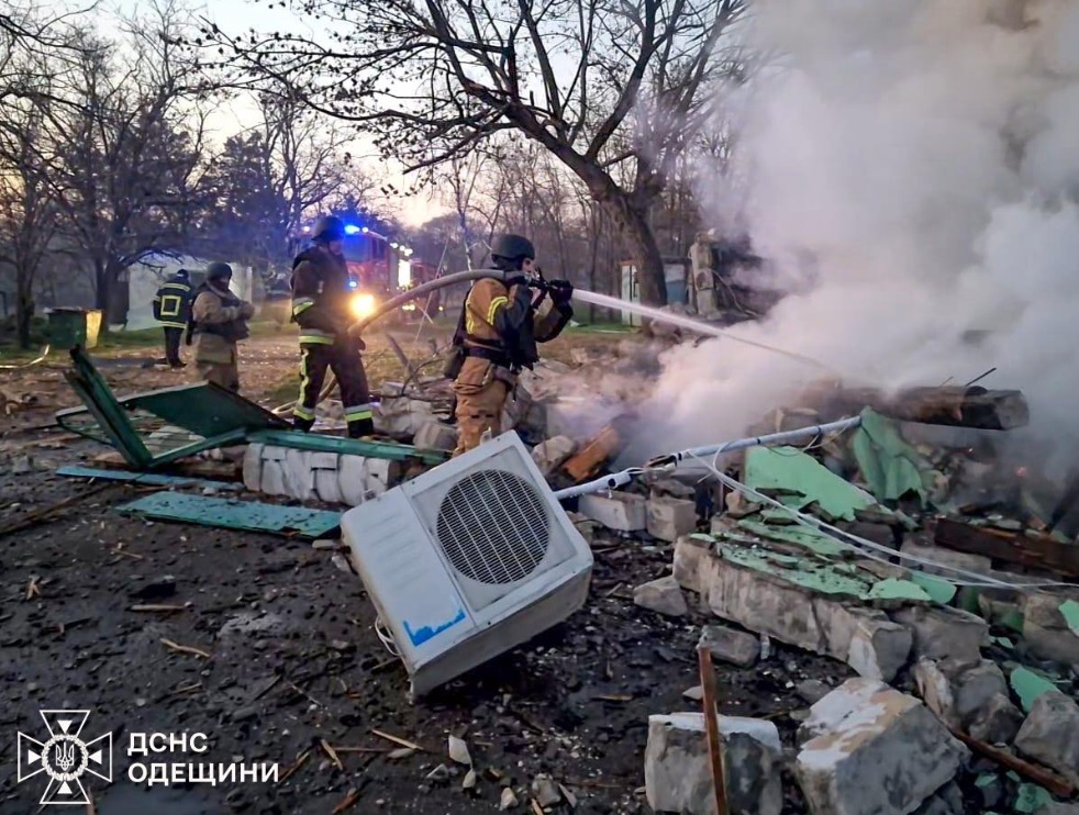 Рятувальники показали наслідки атаки на курорт у Білгород-Дністровському районі