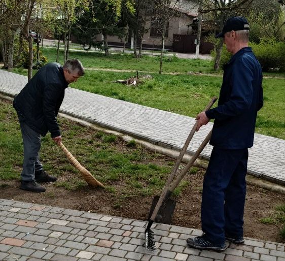 Затишок своїми руками: як працівники Ренійського будинку культури змінюють міський простір