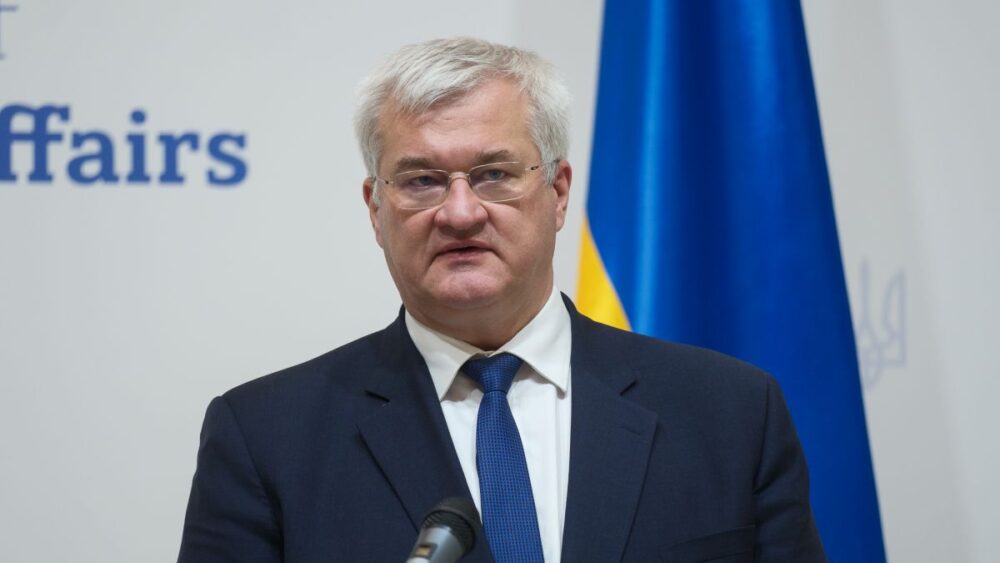 Президент Казахстану запропонував путіну заморозити війну в Україні: як відреагували у МЗС