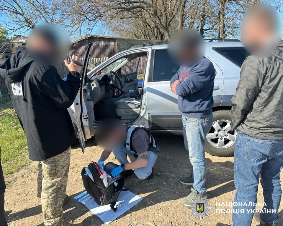 Вимагав хабар у чоловіка з інвалідністю: на Одещині затримано члена громадського формування