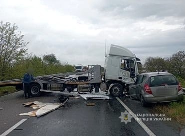 Стали відомі деталі смертельної аварії на трасі Одеса-Рені