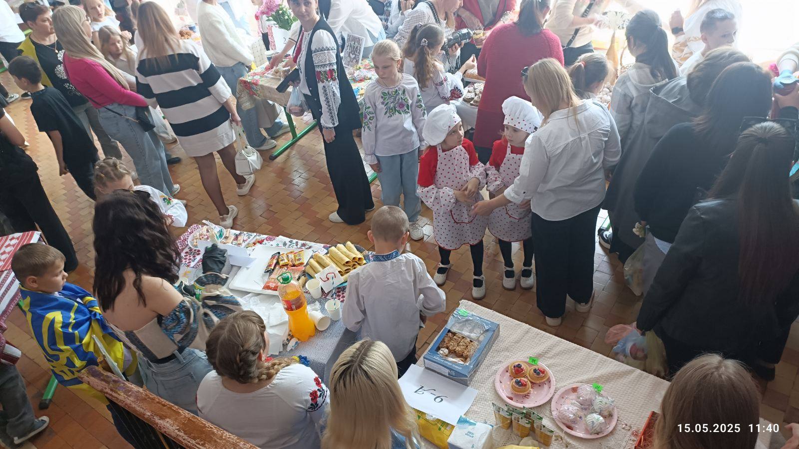 В Кілії об'єднали святкування Дня вишиванки та Дня сім'ї - великий фоторепортаж