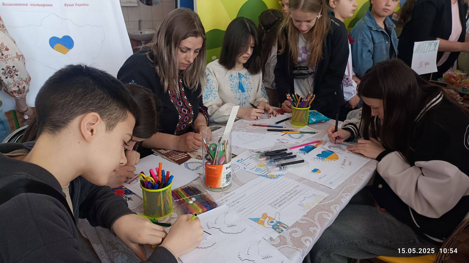 В Кілії об'єднали святкування Дня вишиванки та Дня сім'ї - великий фоторепортаж
