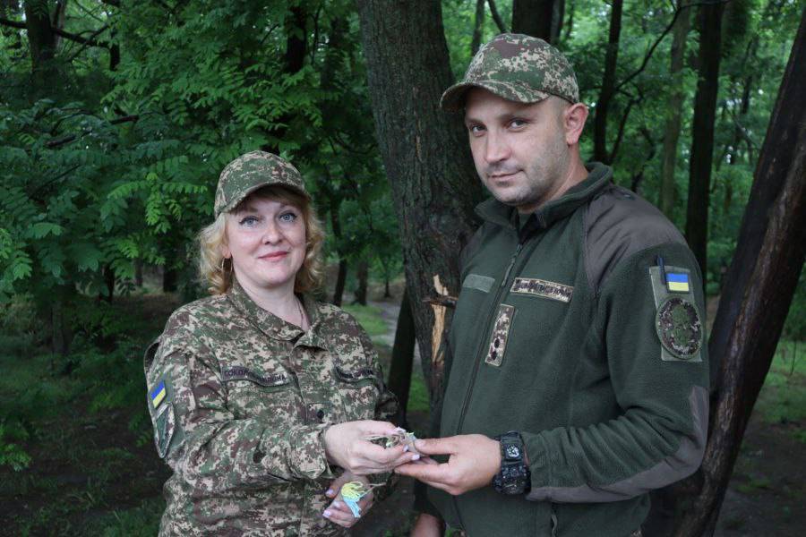 Школярі з Ізмаїльського району виготовили обереги для захисників: деталі