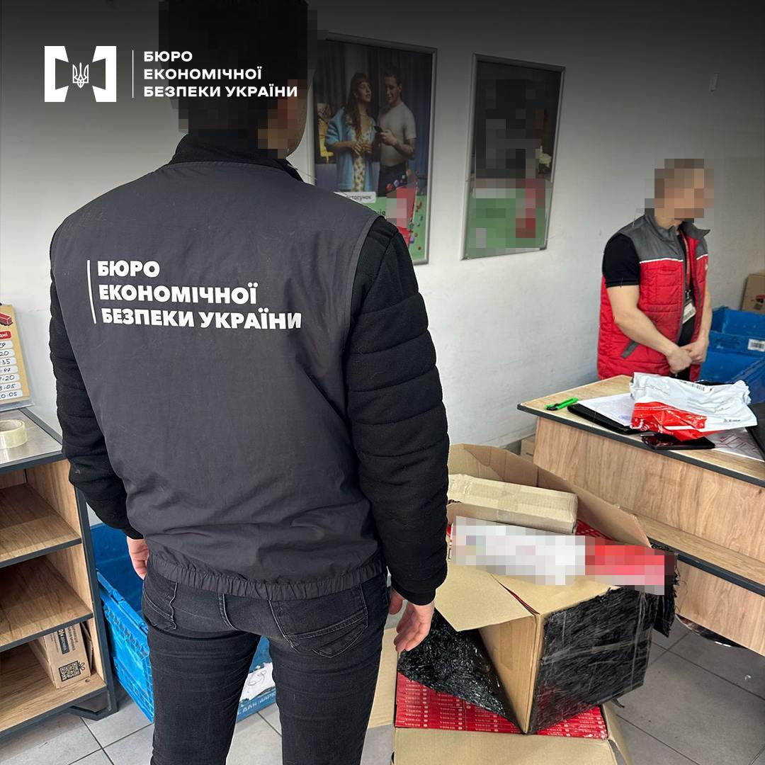На Одещині засудять підприємця, який торгував незаконно виробленими цигарками