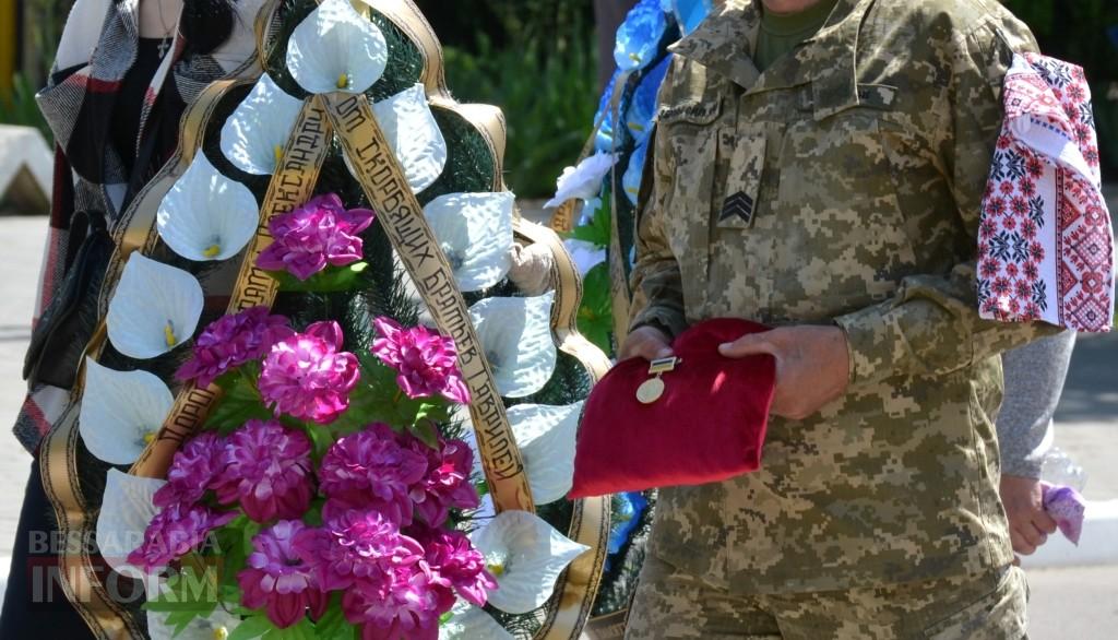 Морг замість ДРАЦСу: у Кілії простилися з 31-річним навідником БпЛА