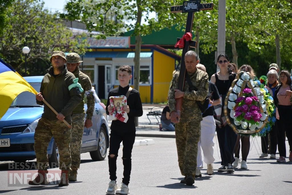 Морг замість ДРАЦСу: у Кілії простилися з 31-річним навідником БпЛА