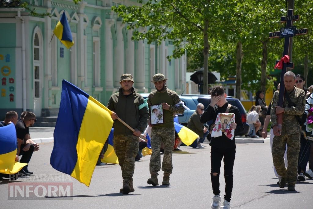 Морг замість ДРАЦСу: у Кілії простилися з 31-річним навідником БпЛА