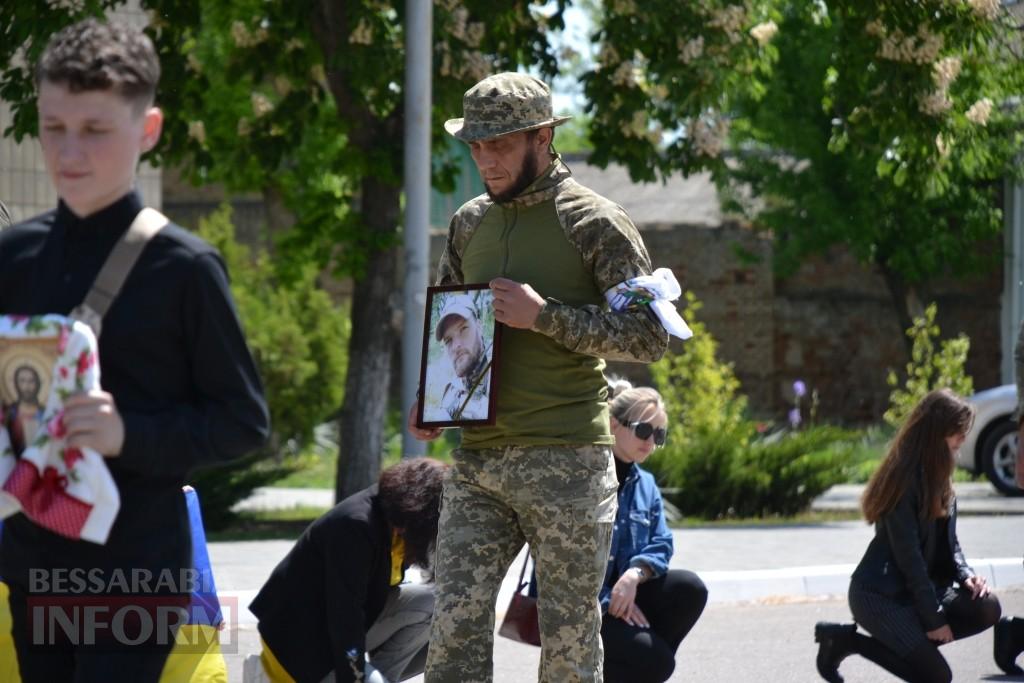 Морг замість ДРАЦСу: у Кілії простилися з 31-річним навідником БпЛА