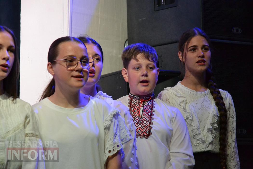 В Кілії об'єднали святкування Дня вишиванки та Дня сім'ї - великий фоторепортаж