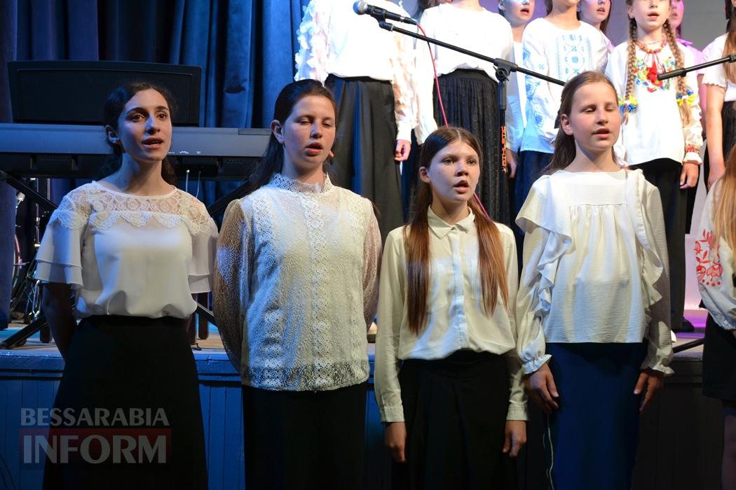 В Кілії об'єднали святкування Дня вишиванки та Дня сім'ї - великий фоторепортаж