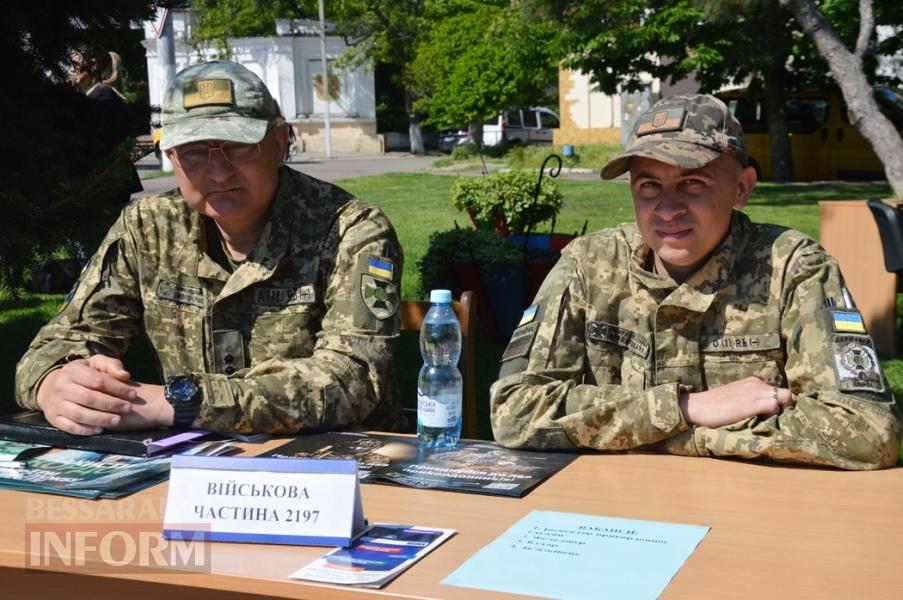 Жінки-зварниці долають гендерні стереотипи: у Білгороді-Дністровському відбувся Ярмарок вакансій для жінок