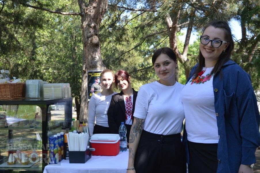 Жінки-зварниці долають гендерні стереотипи: у Білгороді-Дністровському відбувся Ярмарок вакансій для жінок