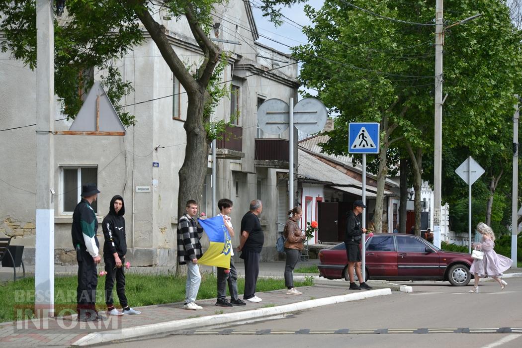 "Своїм полум'ям врятувала життя багатьох військових": у Кілії простилися із відомою волонтеркою