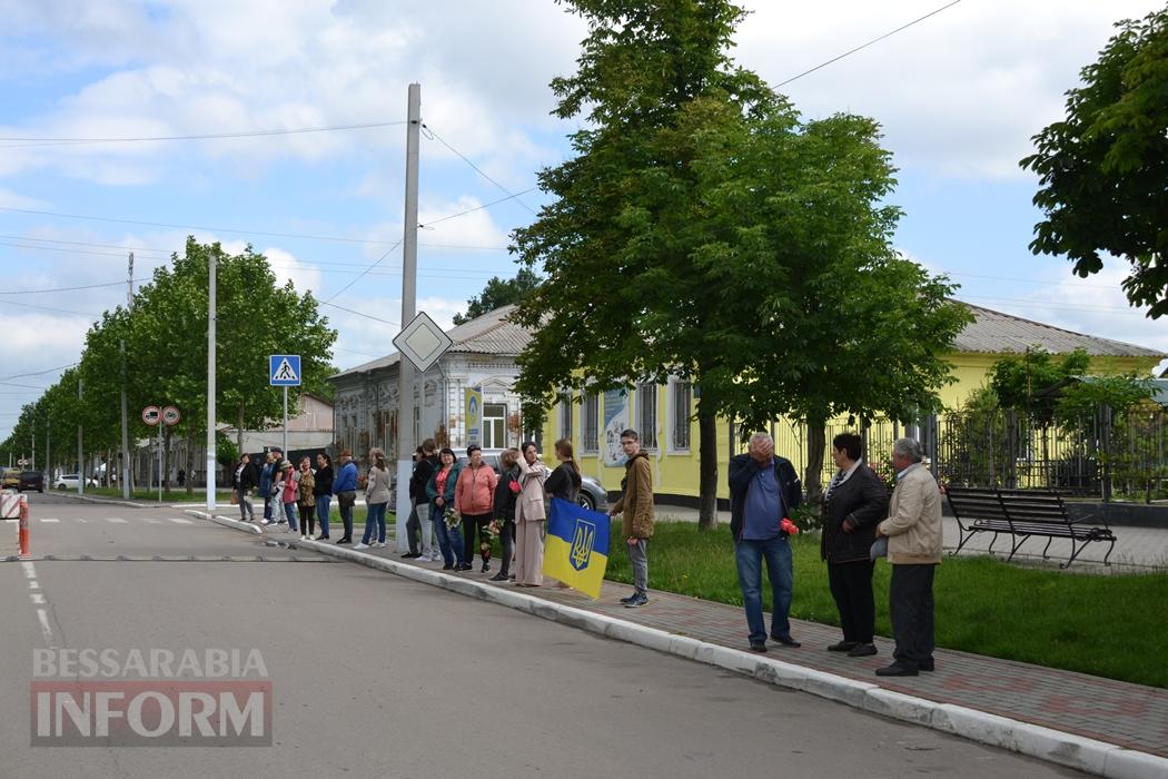 "Своїм полум'ям врятувала життя багатьох військових": у Кілії простилися із відомою волонтеркою