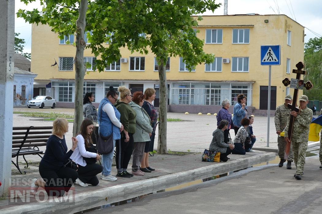 "Своїм полум'ям врятувала життя багатьох військових": у Кілії простилися із відомою волонтеркою