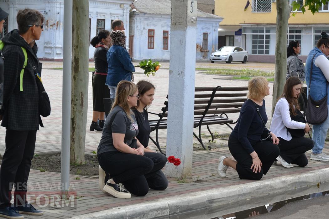 "Своїм полум'ям врятувала життя багатьох військових": у Кілії простилися із відомою волонтеркою
