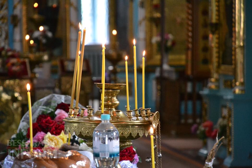 "Своїм полум'ям врятувала життя багатьох військових": у Кілії простилися із відомою волонтеркою