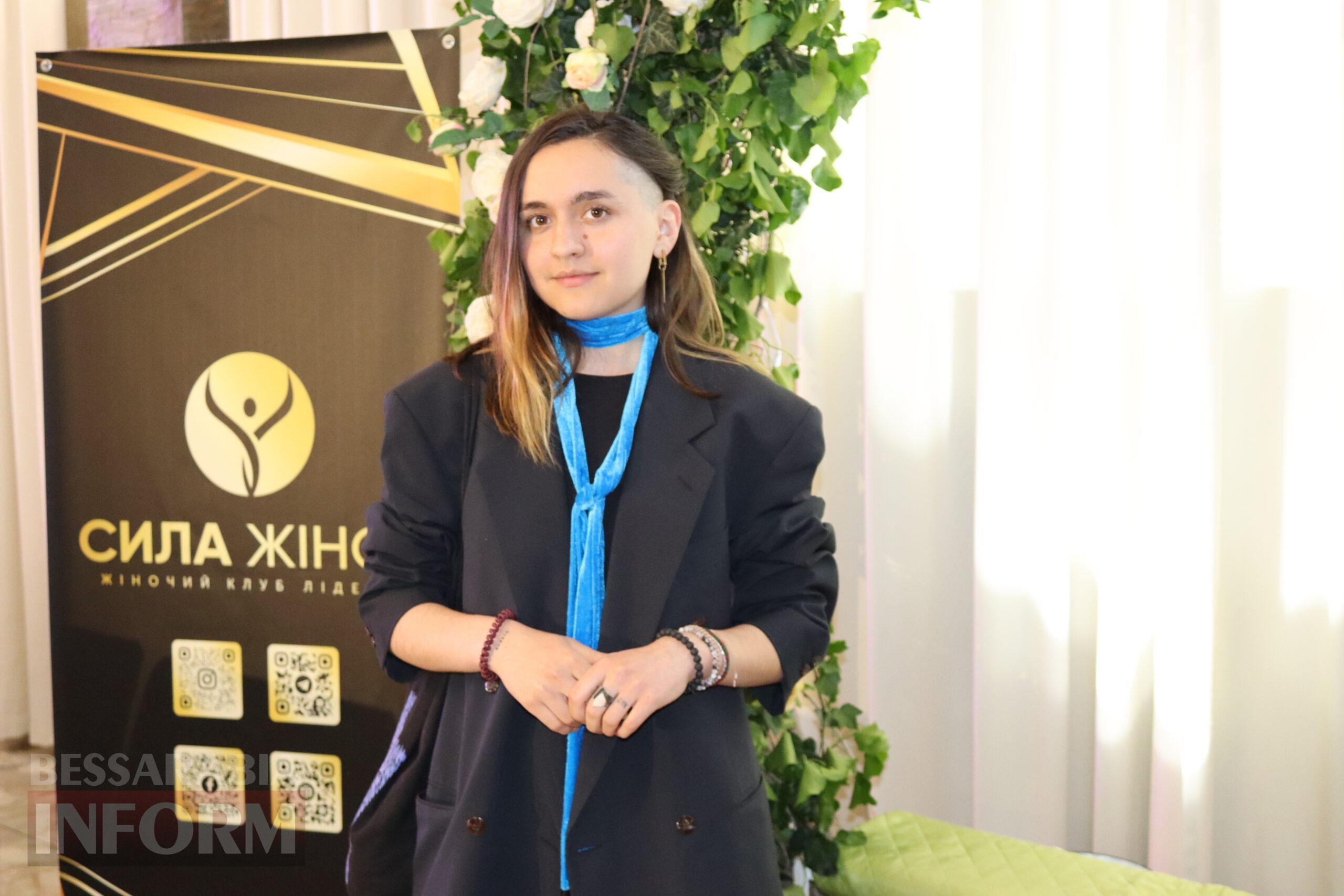 В Ізмаїлі встановили Національний рекорд України, створивши величезну інсталяцію з жовто-блакитного пір’я