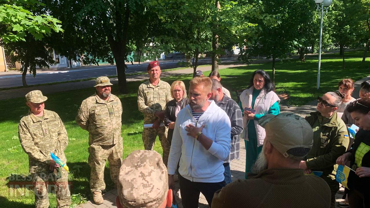В Ізмаїлі військові публічно опротестували будівництво дороговартісної Алеї слави