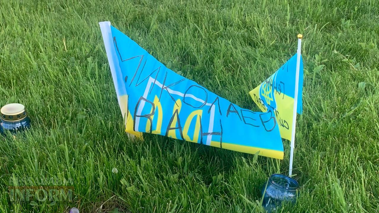Алея слави, хвилина мовчання та почесний маршрут: в Ізмаїлі волонтерам та військовим вдалося порозумітися з владою