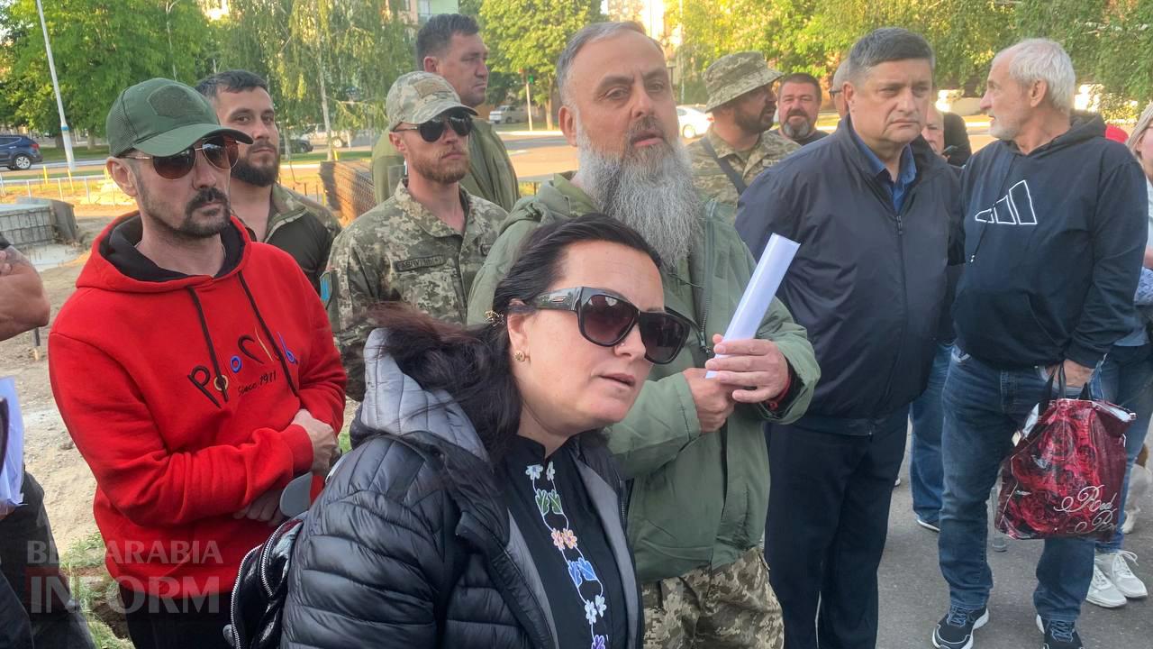 "Кого ми ділимо - живих та мертвих?": в Ізмаїлі нарешті визначилися з місцем та вартістю Алеї слави, яка подешевшала вдвічі