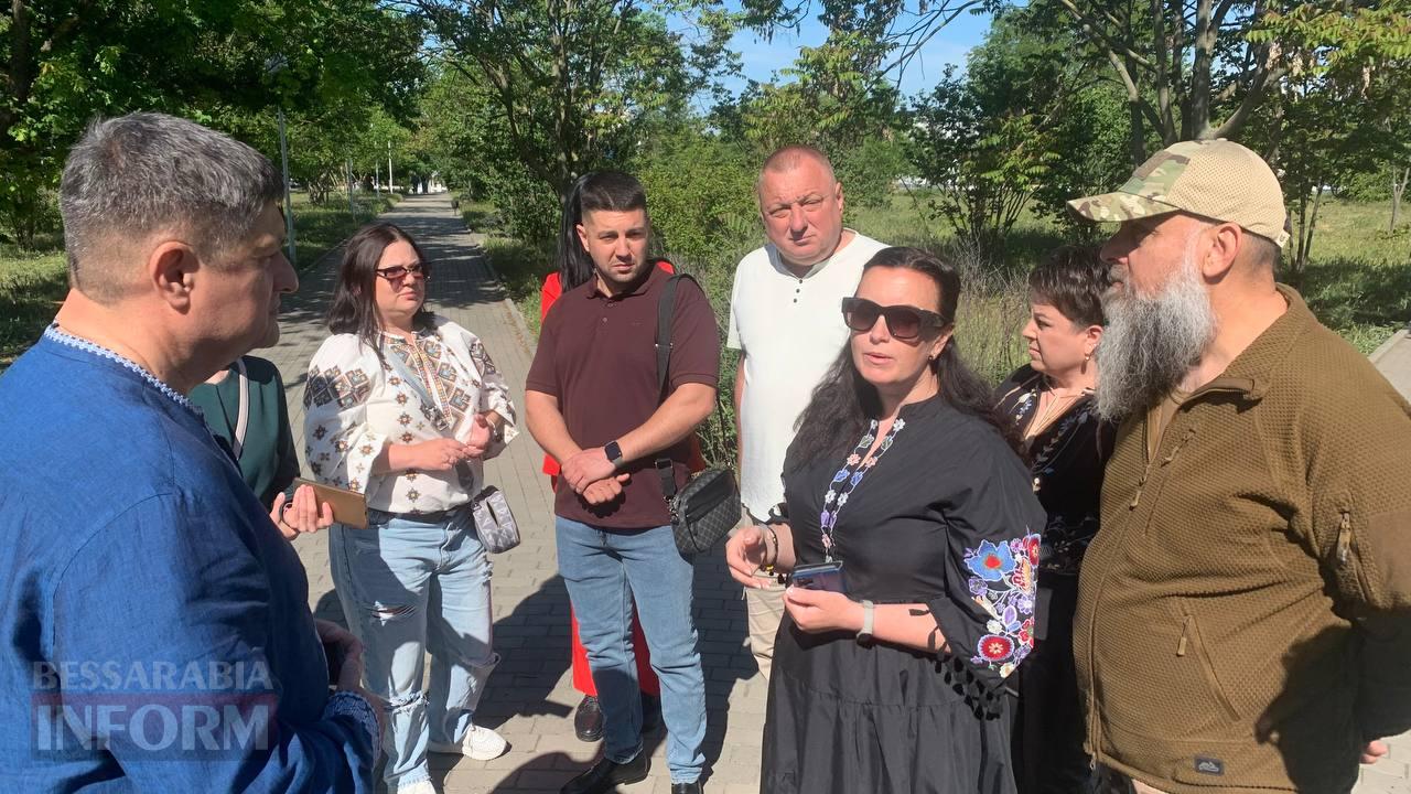 "Кого ми ділимо - живих та мертвих?": в Ізмаїлі нарешті визначилися з місцем та вартістю Алеї слави, яка подешевшала вдвічі