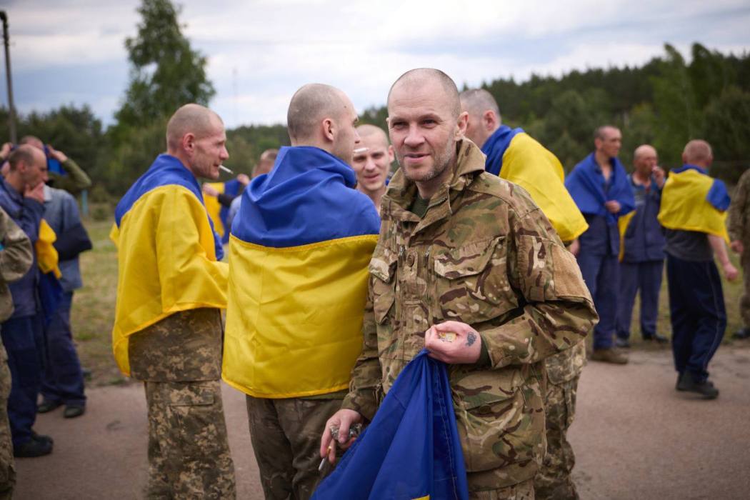У межах великого обміну додому повернулися ще 307 українських захисників
