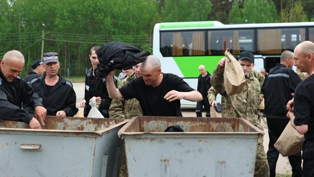 Наші - вдома! В рамках великого обміну в Україну повернулося ще 303 воїна