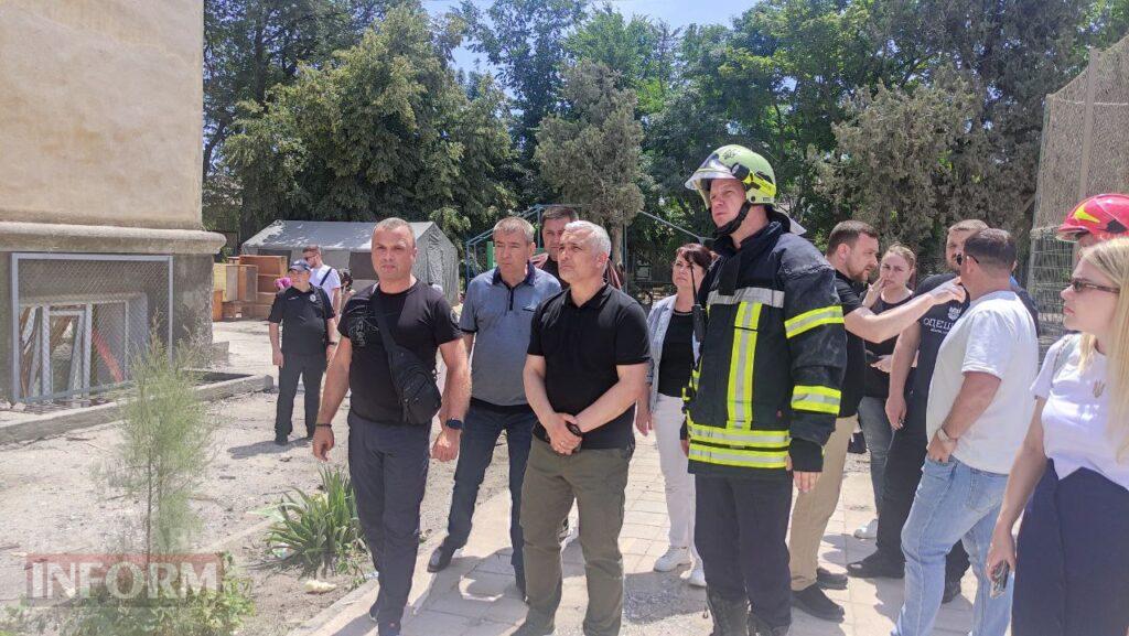 "Не дай Боже нікому у такому віці, як ви, таке пережити": після трагедії у ліцеї Аккерман відвідав Олег Кіпер