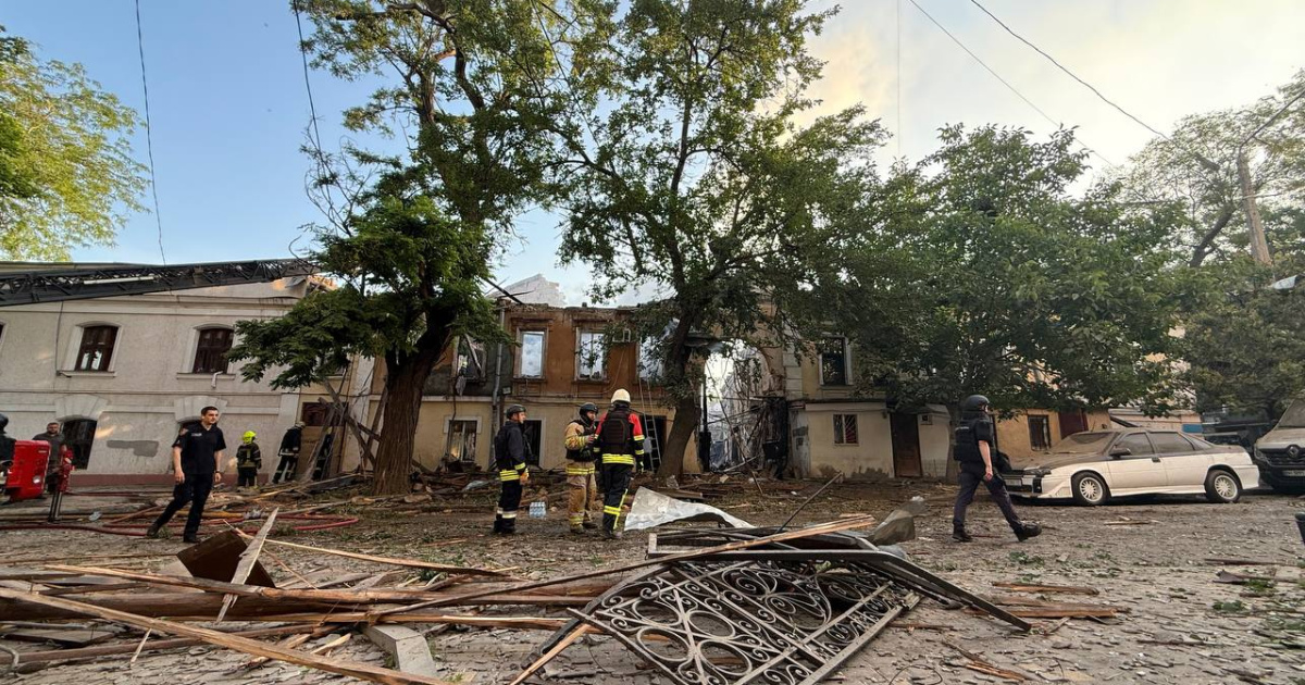 Вночі рф знов атакувала Одесу: поранені 13 людей