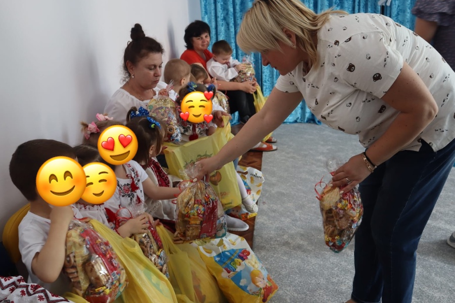 В Ізмаїлі вихованцям Будинку дитини військові та бізнесмени подарували свято