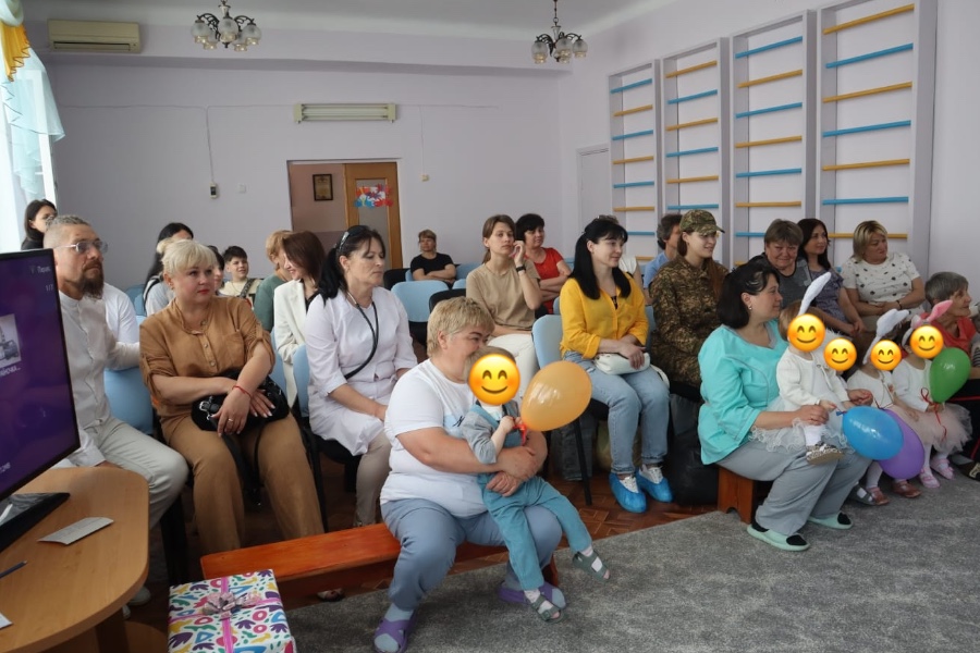 В Ізмаїлі вихованцям Будинку дитини військові та бізнесмени подарували свято