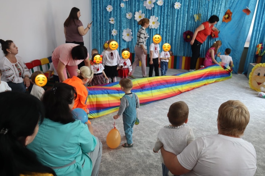 В Ізмаїлі вихованцям Будинку дитини військові та бізнесмени подарували свято