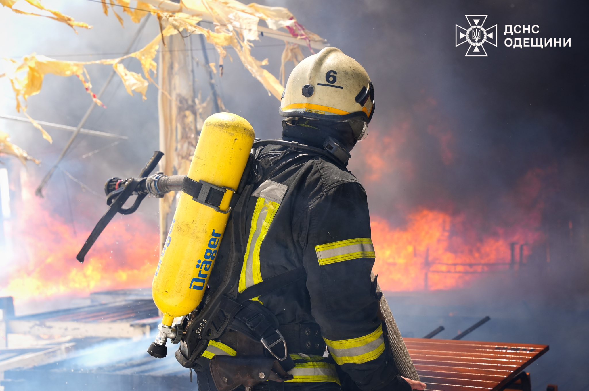 На Одещині повністю вигоріла база відпочинку