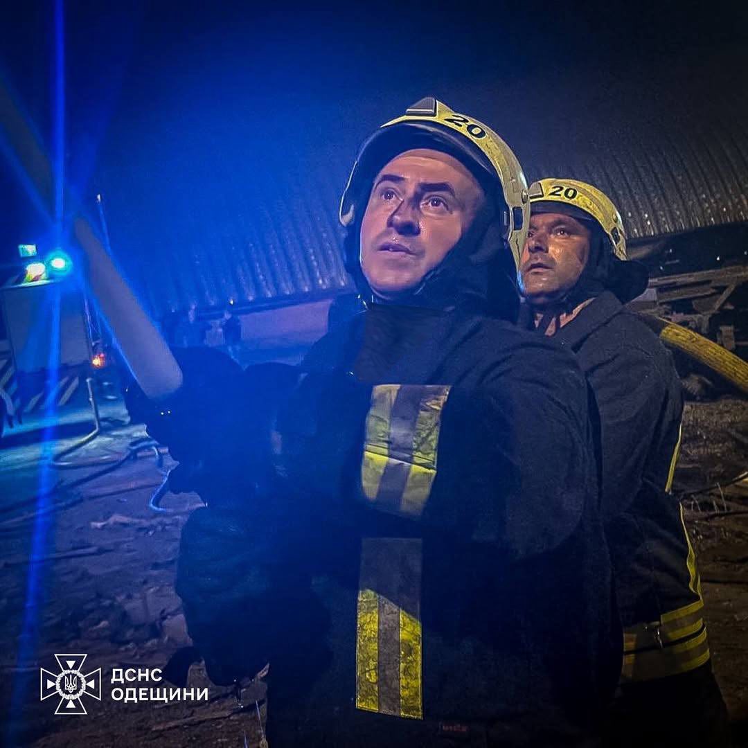 П'ятнадцять років рятує життя: вогнеборець з Ізмаїла отримав високу нагороду